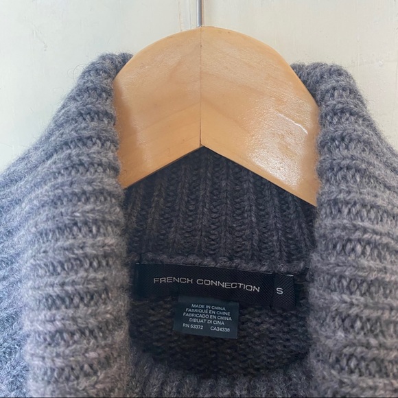 French Connection Grey Color Block Turtleneck Women’s Size Small - Picture 5 of 5